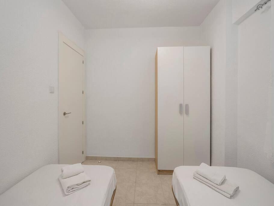 Urban Escape Apartment *